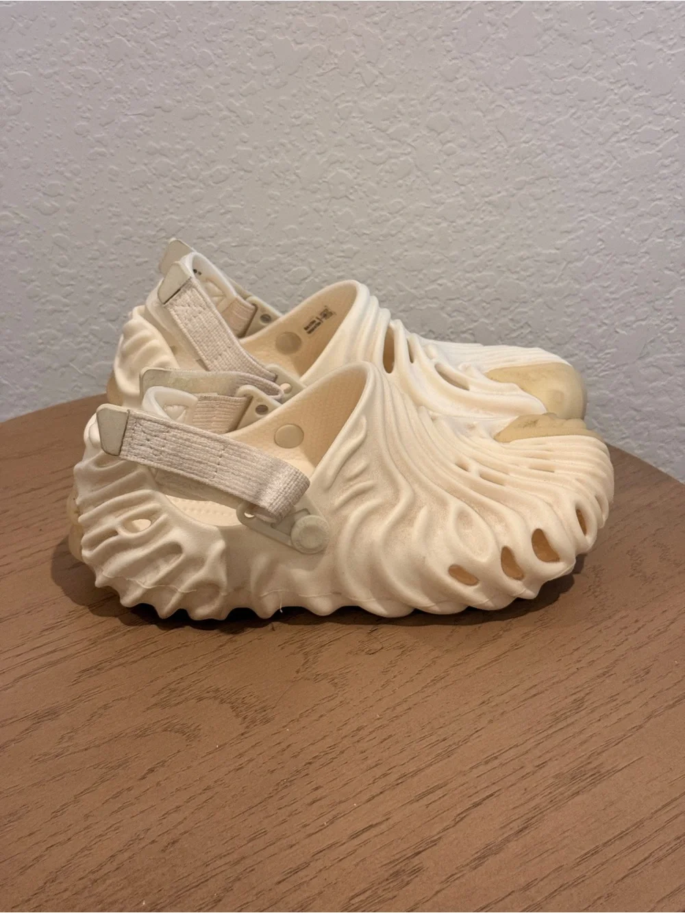 CROCS Off-White Sculpted Foam Sandals